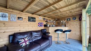 Photo 30- click for photo gallery